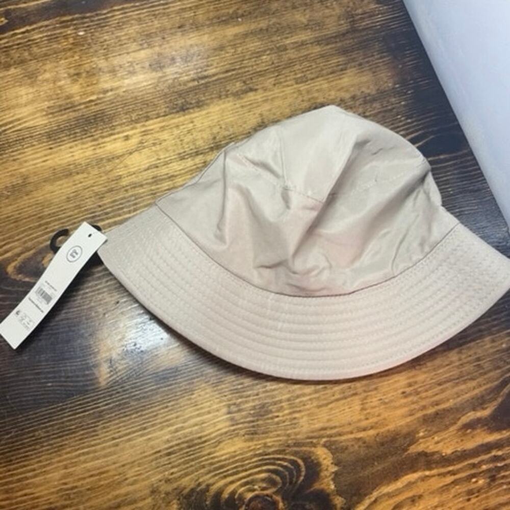No‎ Boundaries Tan Bucket Hat